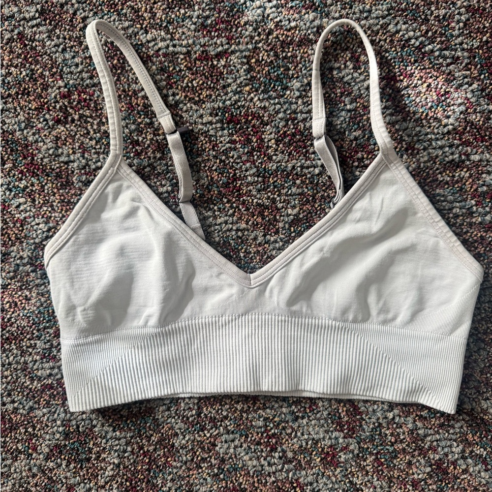 Lululemon Athletica Gray Seamless Bra with Adjustable Straps